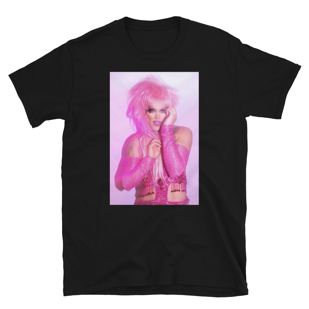 Glitzy Von Jagger Sharp Dressed Them T-shirt