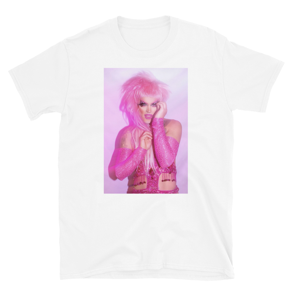 Glitzy Von Jagger Sharp Dressed Them T-shirt
