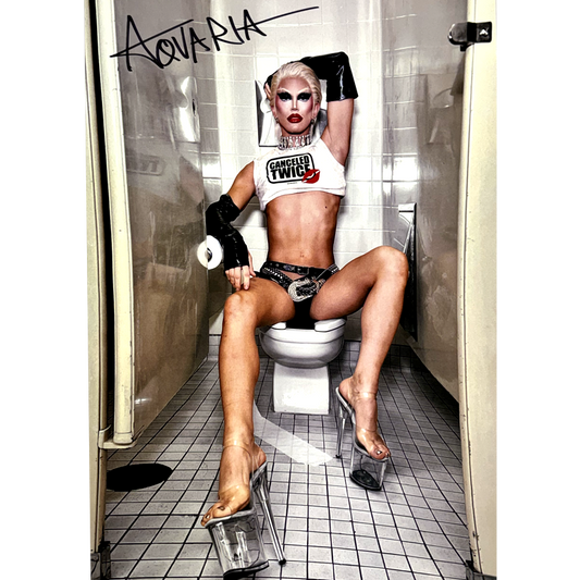 Aquaria Bathroom Signed Print